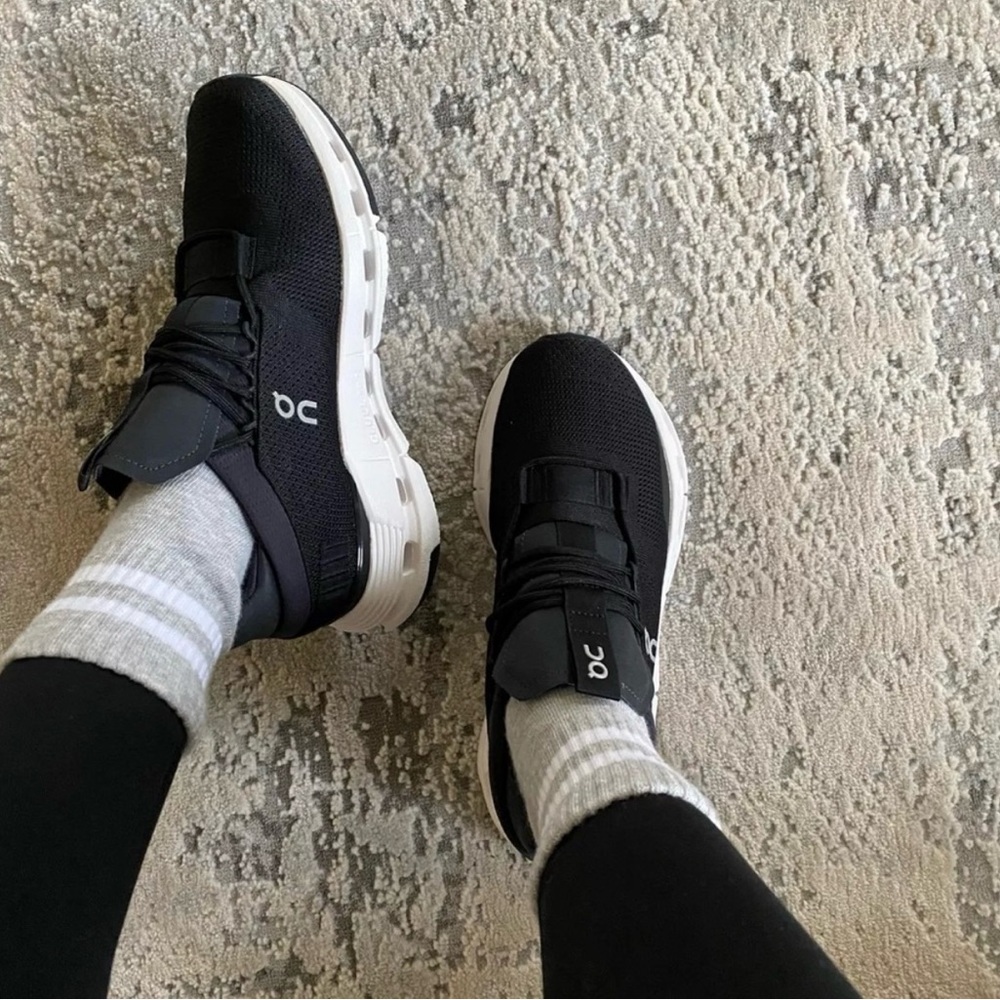 ON Cloudnova Black Sneakers 9.5